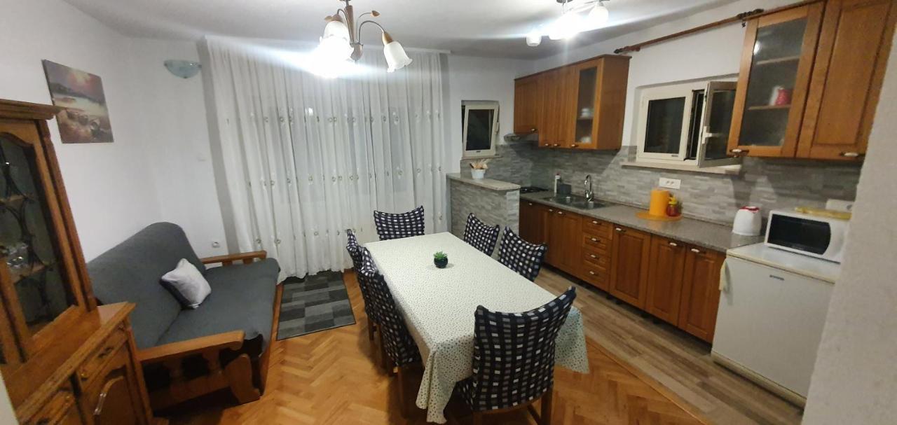 Apartmani Matea Τρογκίρ Εξωτερικό φωτογραφία