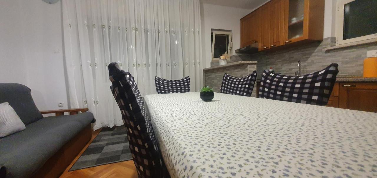 Apartmani Matea Τρογκίρ Εξωτερικό φωτογραφία