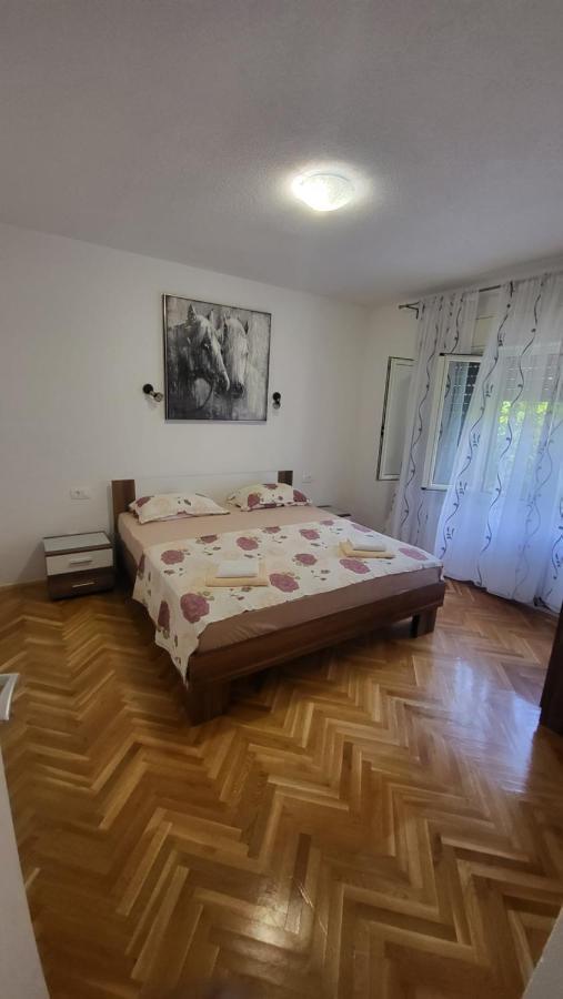 Apartmani Matea Τρογκίρ Εξωτερικό φωτογραφία